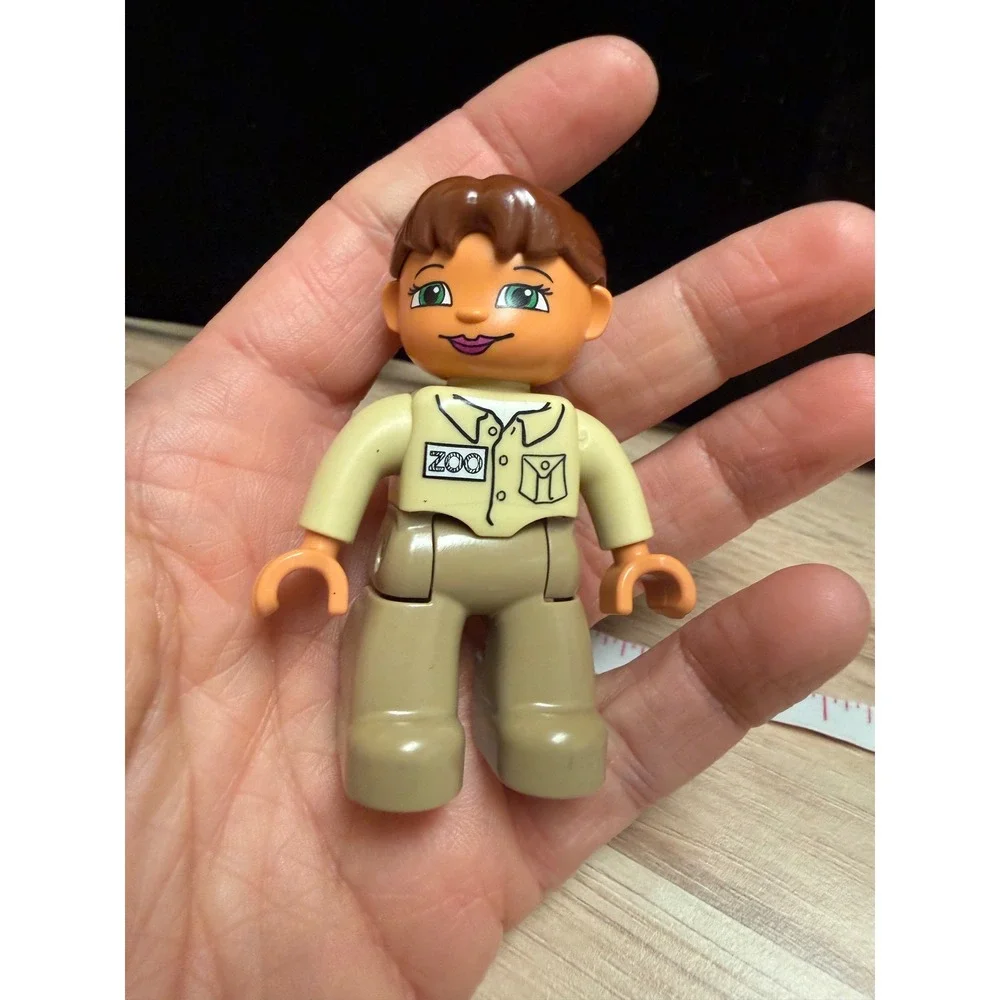 LEGO‎ Duplo Zoo Keeper Female Figure Tan Uniform Brown Ponytail 523H3